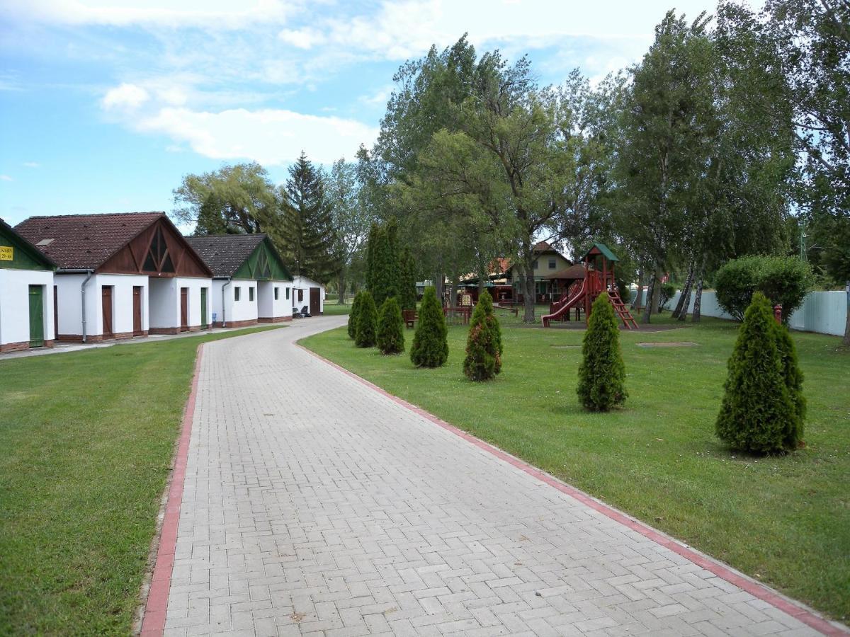 Apartment Balatonbereny 8 外观 照片